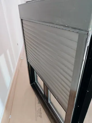 4 Ventanas aluminio bronce