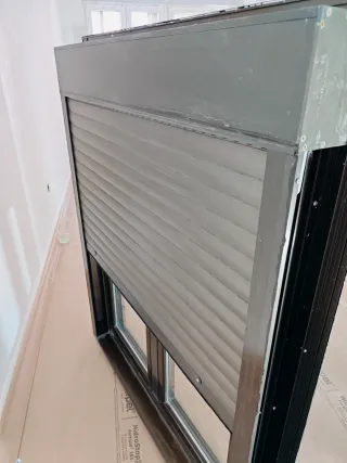 4 Ventanas aluminio bronce