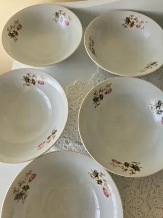 7 Bol de porcelana con flores