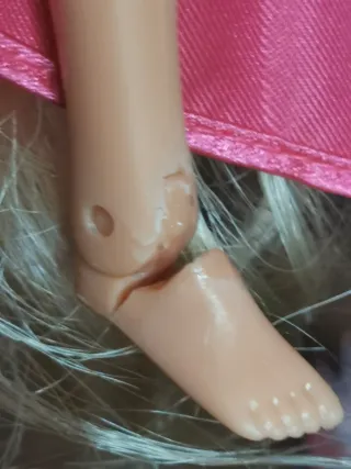 Principessa Barbie non originale a cavallo