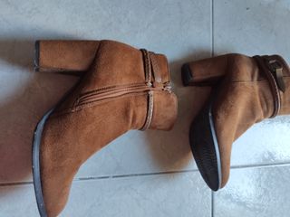 Botines tacón ante marrón talla 37
