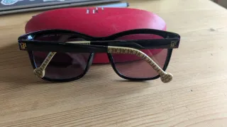 Gafas de sol Carolina Herrera negras