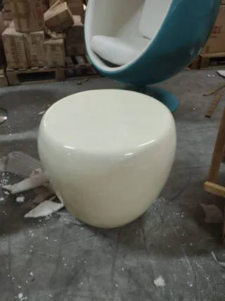 Mesa Auxiliar Plástico Beige