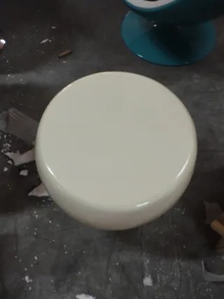 Mesa Auxiliar Plástico Beige