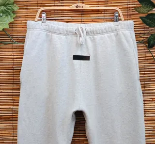 Pantalón Chándal Joggers Essentials Gris Talla L