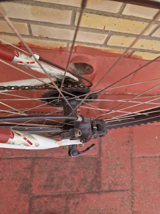 Bicicleta Rockrider Blanca y Azul