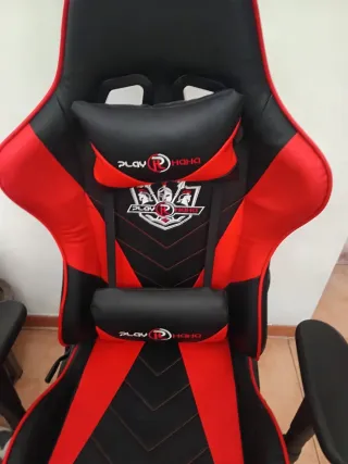 Silla Gaming PLAY Negra y Roja