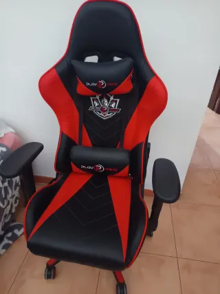 Silla Gaming PLAY Negra y Roja