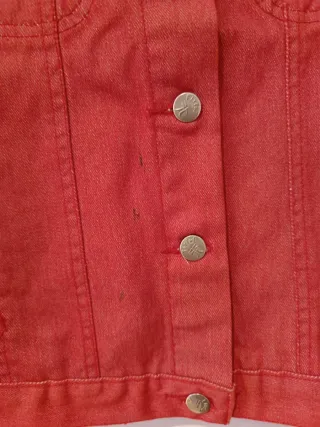 Cazadora vaquera roja Talla S
