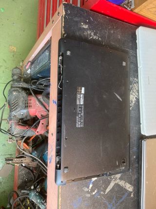 Lotes de portátiles Sony, Asus, MSI sin probar