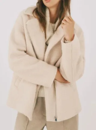 Chaqueton beige Cortefiel sin estrenar.