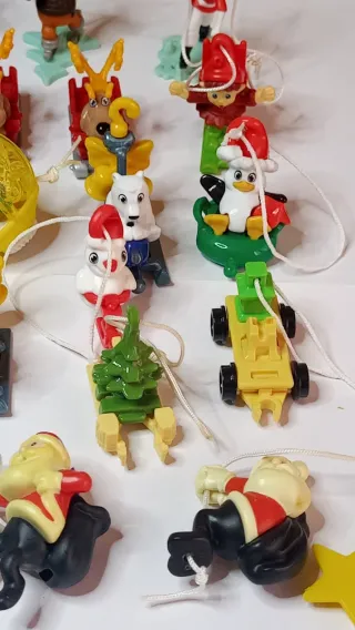 Figuras Kinder Sorpresa Navidad 2020-2021