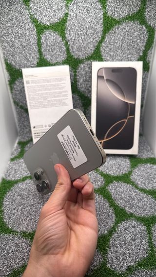 iPhone 16 Pro Max 256gb Gray - Batt 94% Come NUOVO