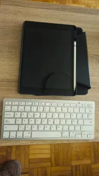 iPad 7ª Gen 128GB Negro/Plata