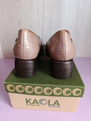 Zapatos Kaola Talla 39 Beige/Dorado