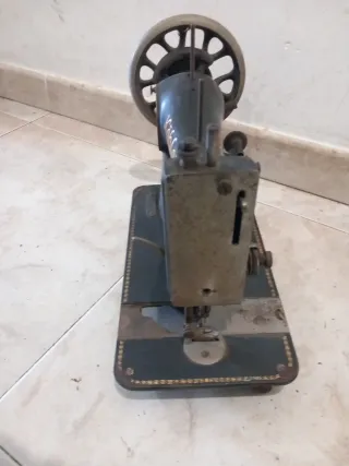 Máquina de coser antigua Kohler