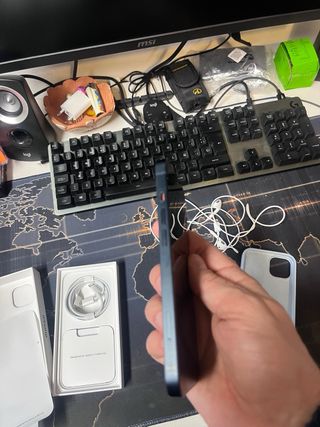 iPhone 13 256GB Azul completo y cuidadisimo