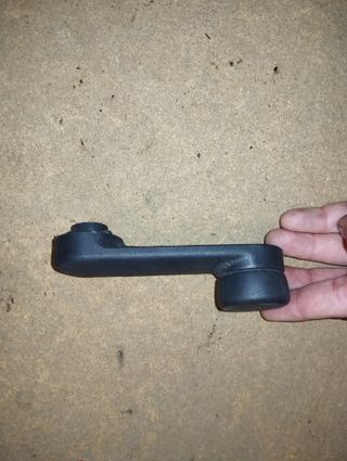 Manilla elevalunas delantera derecha Opel Astra F