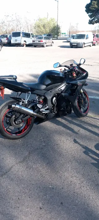 Yamaha R6