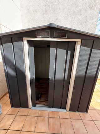 Caseta de jardín metal y madera