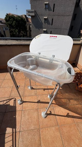 Bañera para bebé con soporte