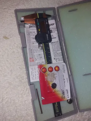 Calibrador Digital Mitutoyo ABSOLUTE