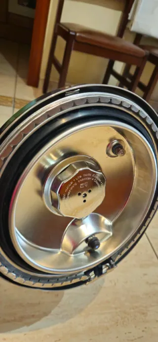 Batería y Olla a Presión AMC + Accesorios