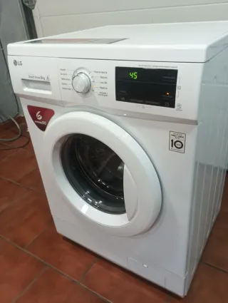 Lavadora LG Direct Drive 8kg 1400rpm totalmente nu