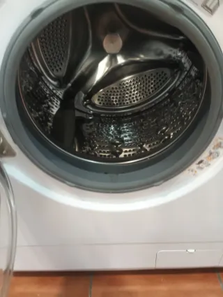 Lavadora LG Direct Drive 8kg 1400rpm totalmente nu