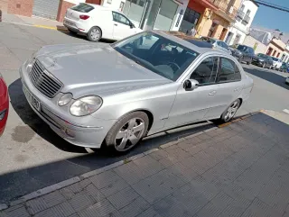 Mercedes-Benz E400 2005