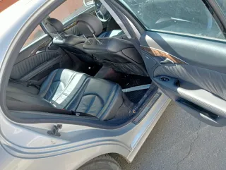 Mercedes-Benz E400 2005