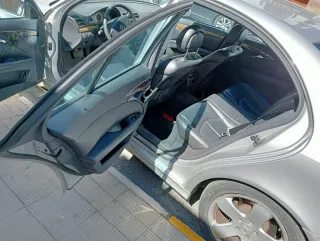 Mercedes-Benz E400 2005