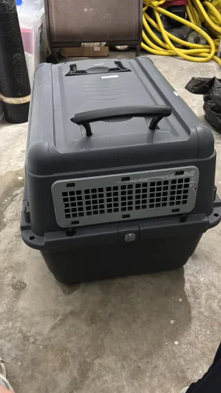 Transportín para mascotas gris y negro