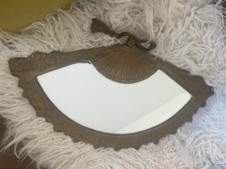 Espejo abanico bronce con firma