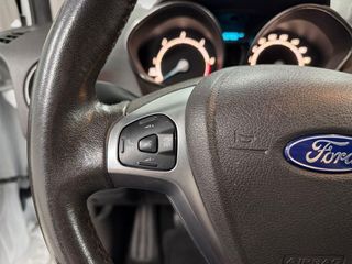 Ford Tourneo Courier 1.5 TDCi Titanium 74 kW (100 CV)