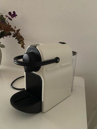 Cafetera Nespresso Krups Blanca