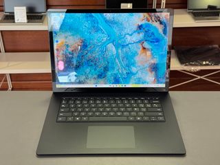 Surface Laptop 15" con GARANTIA