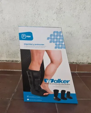 Bota Ortopédica Walker Talla M + muletas 10e