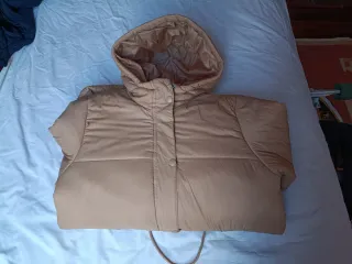 Chaqueta invierno mujer beige poco uso