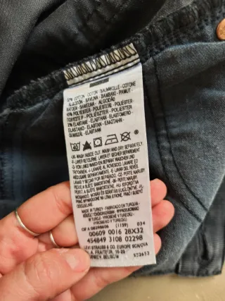 Pantalón pana fina acampanado Levi's negro