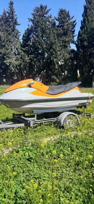 Moto yamaha 1200cc  acuática con remolque (a repar