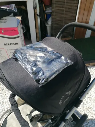 Carro de bebé Pierre Cardin Deluxe