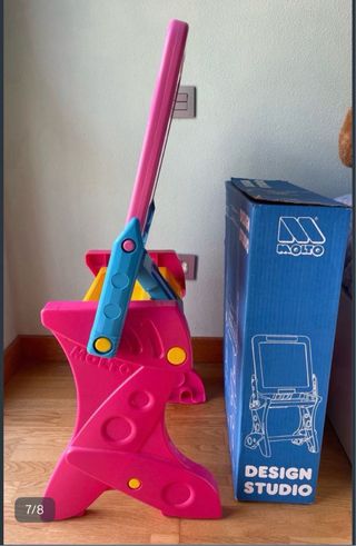 Pizarra-pupitre infantil con taburete