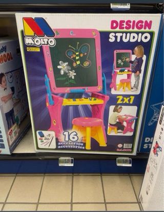 Pizarra-pupitre infantil con taburete