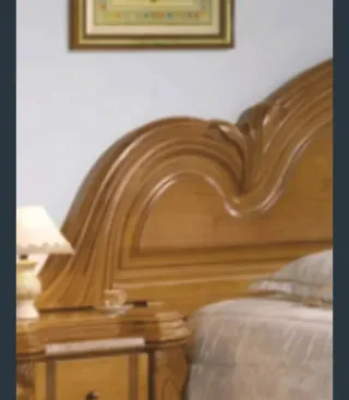 Cama de madera maciza castaño