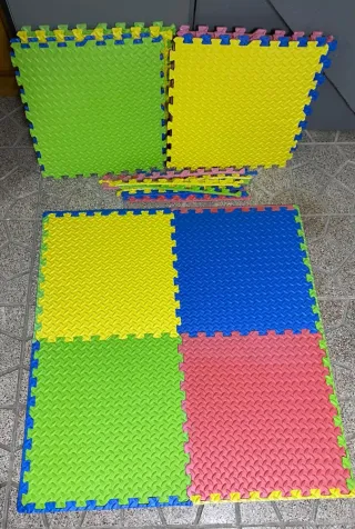 30 Piezas Goma Eva Puzzle Colores