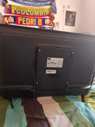 TV 32 + Amazon Fire Stick