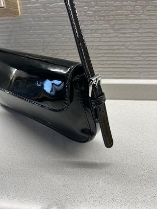 Borsa a spalla nero lucido nuova mai usata
