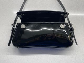 Borsa a spalla nero lucido nuova mai usata