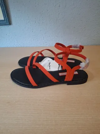 Sandalias Pepe Jeans Mujer Negras y rojas